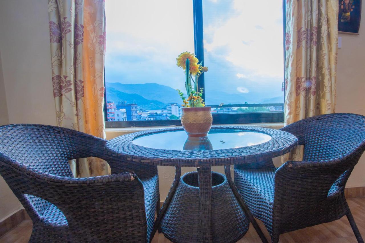 Silver Sky Hotel Pokhara Exterior foto