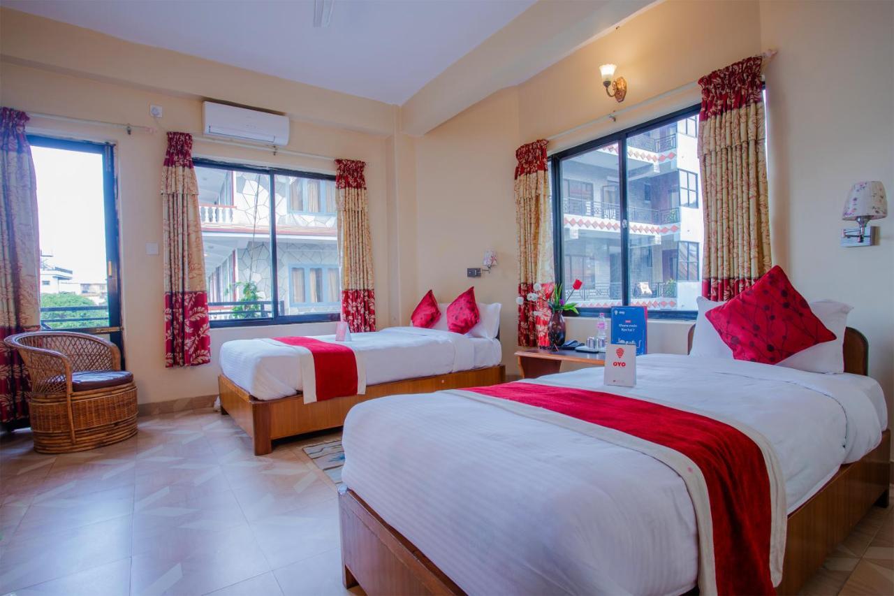 Silver Sky Hotel Pokhara Exterior foto